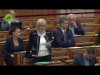 Milyen intézkedéseket terveznek a reptér környezetét érő terhelések csökkentése érdekében?